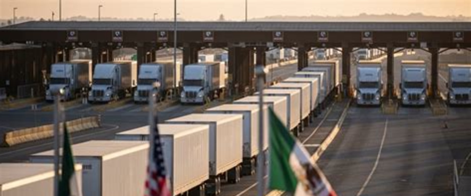 Navigating the Complexities of Cross-Border Freight Transportation